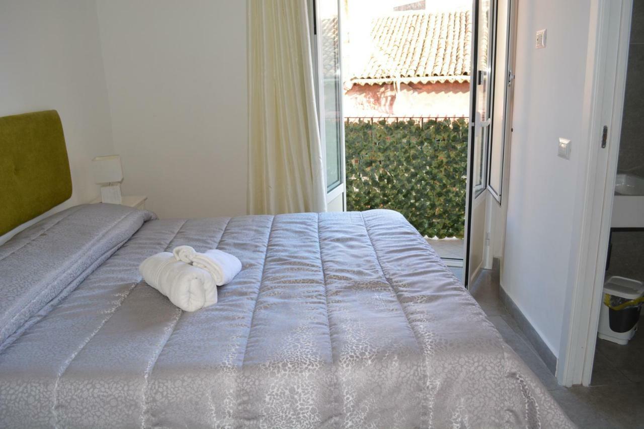 La Petite Suite Catânia Exterior foto